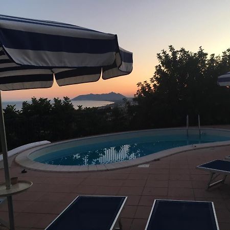 Villa "Ai Galli" Terracina Kültér fotó
