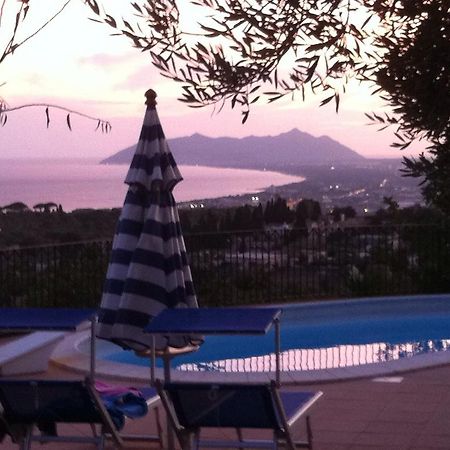 Villa "Ai Galli" Terracina Kültér fotó