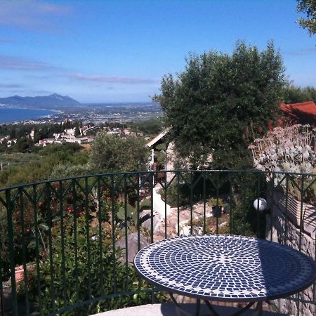 Villa "Ai Galli" Terracina Kültér fotó
