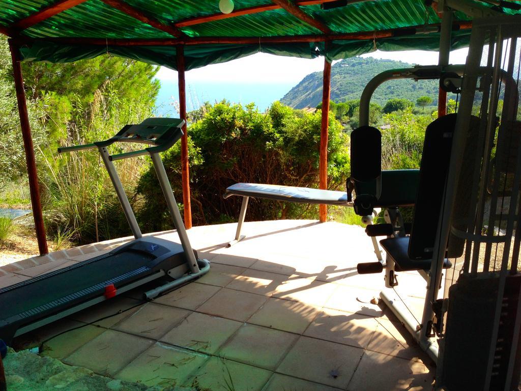 Villa "Ai Galli" Terracina Kültér fotó